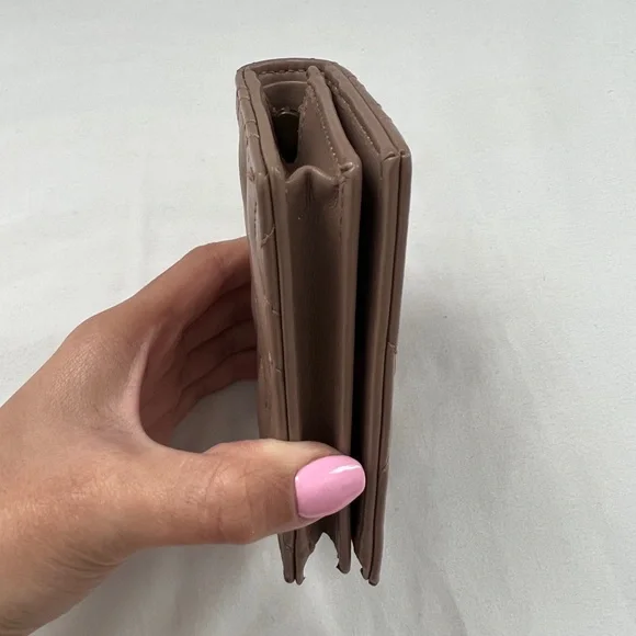 Gucci GG Matelasse Marmont Leather Chevron Card Case Wallet - Picture 8 of 12